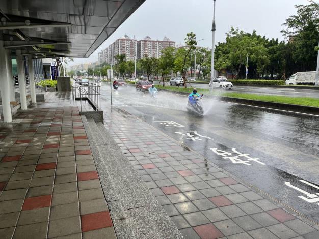 告別淹水！臺鐵左營舊城站前側溝整建動工