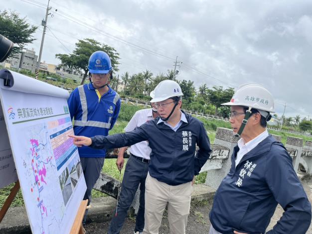 林欽榮副市長視察大遼排水防洪牆加高 要求全力趕工減輕水患