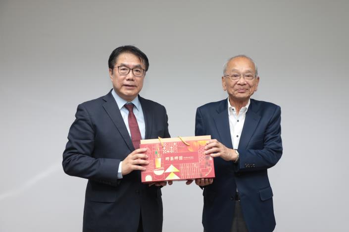 日本蓬萊會代表篠原徹拜會台南市府   黃偉哲：堅持綠色能源環境永續發展