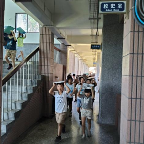 臺南市教育局結合跨域資源辦理國家防災日 以地震疏散為演練主題進行校園示範演練