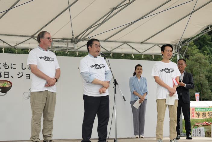 友誼市山形市大型活動「日本第一芋煮節」   黃偉哲出席力挺宣傳台南
