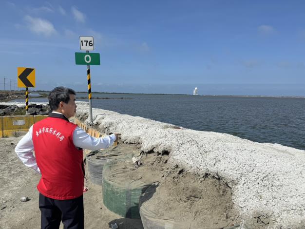 因應鳳凰颱風來襲 臺南市完成七股區三道防線及海堤加高防止海水……