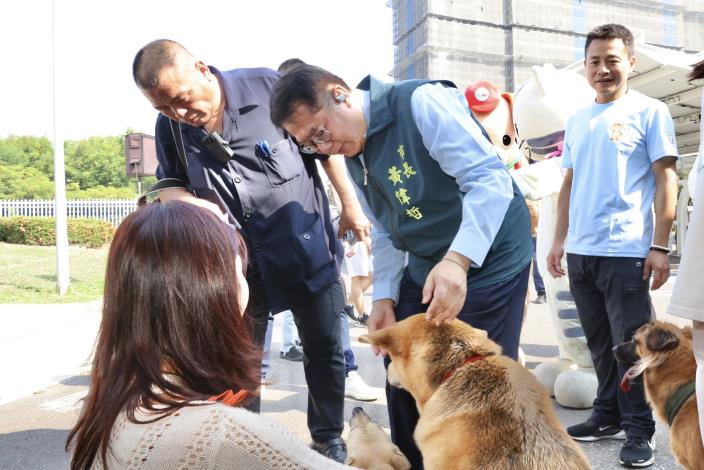 「2025府城毛孩Chill嗨嗨－毛孩有愛不搗蛋」熱鬧登場 黃偉哲推廣……