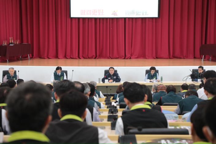 七年足跡可繞行台灣543圈!黃偉哲公布7週年市政數據:吸引投資額……