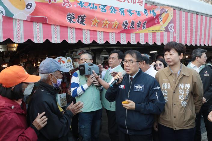 台南水仙宮市場馬年迎春市場券大方送  黃偉哲邀民眾新春辦年貨好運帶回家