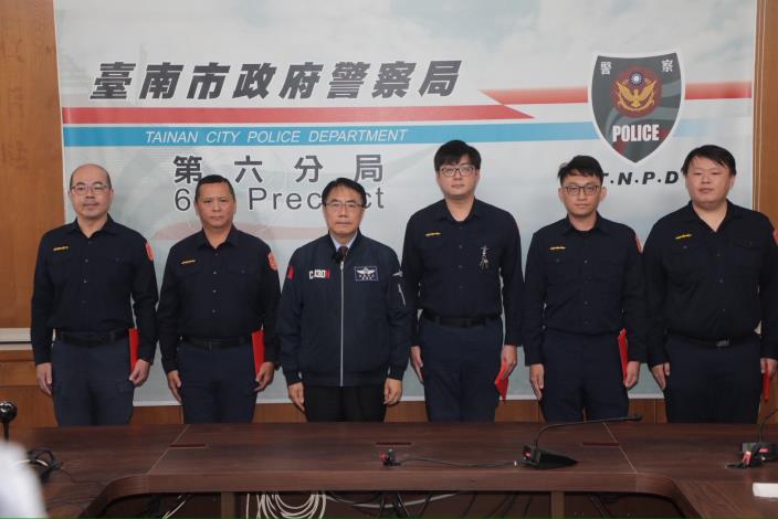 隨機傷人案南區金華所警員即時衝出制止  黃偉哲感謝英勇保護市民……