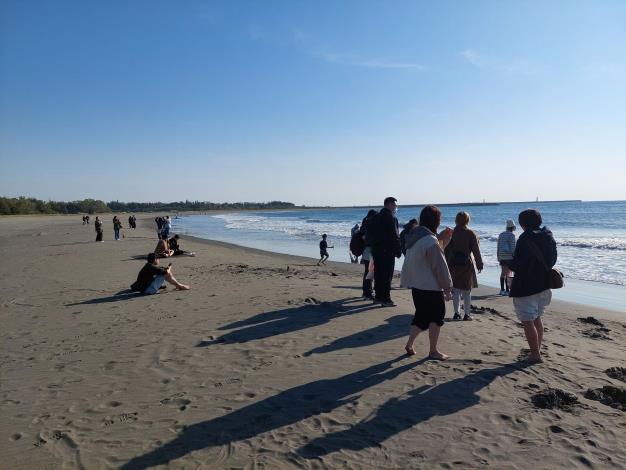 臺南海岸淨灘有成 黃偉哲:歡迎市民踏青迎新春