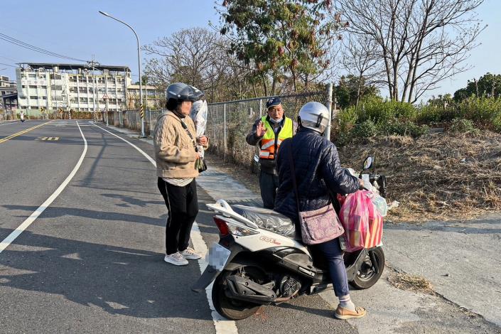 春節公墓火警頻傳 臺南殯葬所籲:祭祖切勿亂燒雜草,觸法得不償……