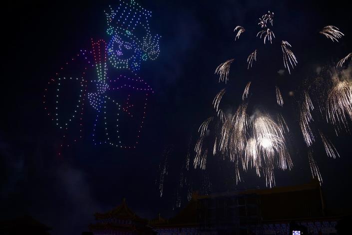正統鹿耳門聖母廟「花火迎春」璀璨登場 國際級高空煙火、無人機……