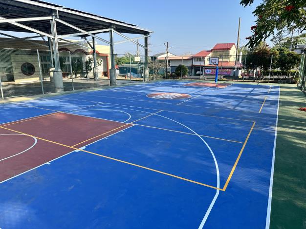 仙草實小戶外球場煥然一新耀眼登場 體育局補助135萬元 結合KIST……