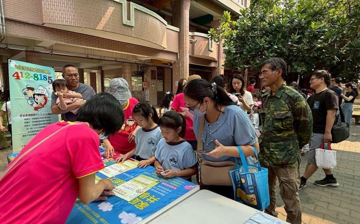 南市家庭教育中心拓展多元宣導管道 觸角深入村里鄰 攜手志工深耕……