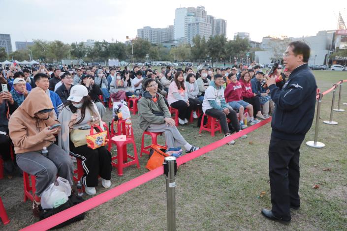 台南轉播WBC世界棒球經典賽迎戰日本 黃偉哲與民眾一起Team Taiwa……