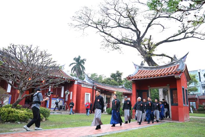 春祭大成至聖先師孔子釋奠典禮今登場 黃偉哲率各界循古禮展現文……