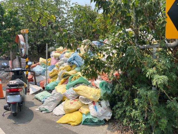 南山公墓查獲棄置廢棄物 依法究辦