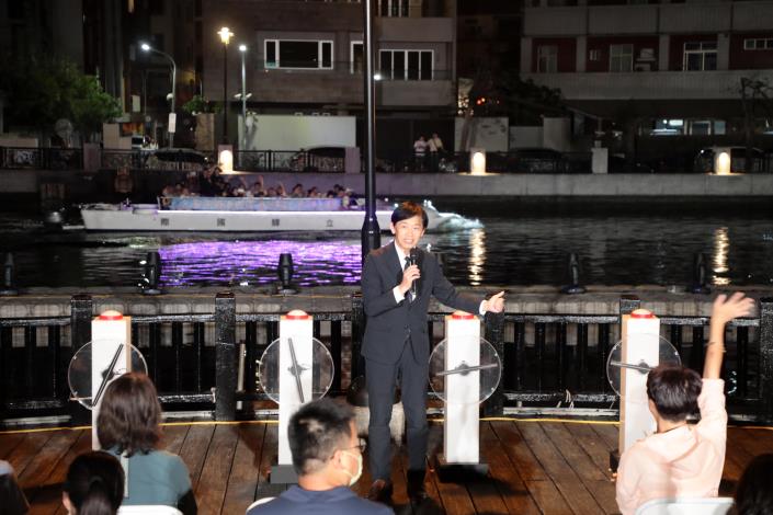 台南運河百年再現榮光　水岸燈光秀點亮府城夜色