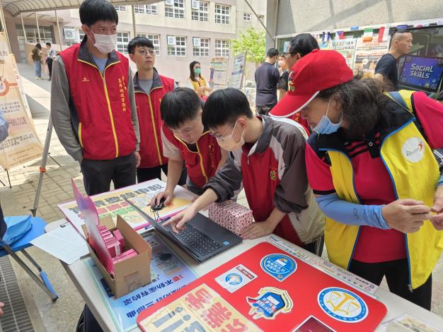 玉井地政走入校園　結合園遊會推廣測量知識寓教於樂