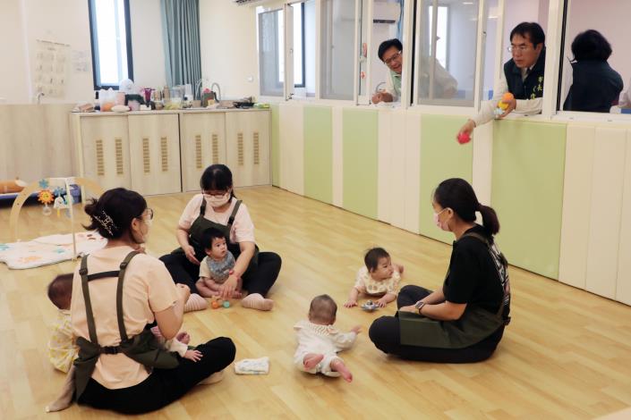 兒童節談教育與育兒環境  黃偉哲：比起補助競賽 給...