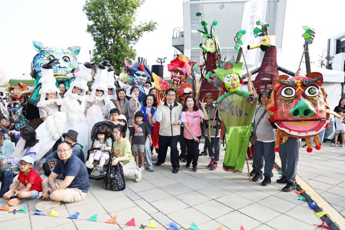 大仙神偶踩街庄頭沸騰 2026台江文化季慶開幕 黃偉哲邀您一起參加……