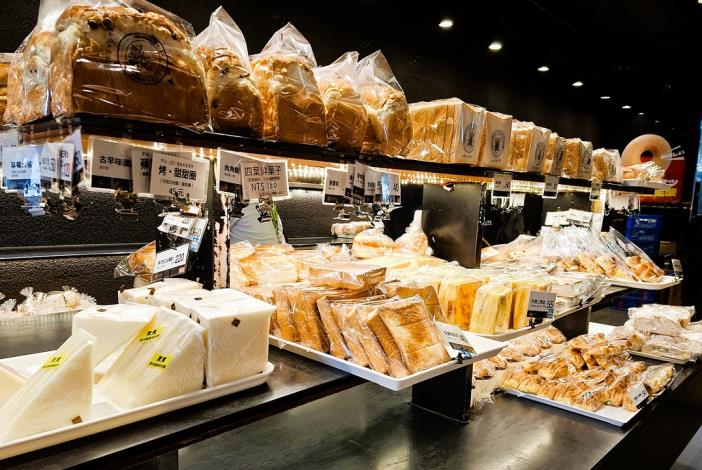 「鹹甜引路臺南味」老店「招牌四飽」網路聲量帶動業績，「葡吉麵……