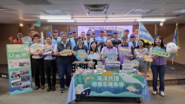 海洋共護－蚵棚生機再現 漁民巡護、永續放流　安平蚵棚海域白海……