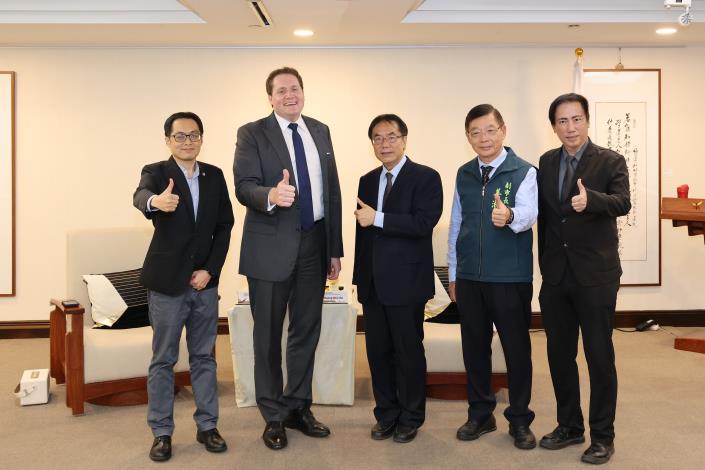 期待再相會！美國在台協會高雄分處長張子霖辭別黃偉哲市長