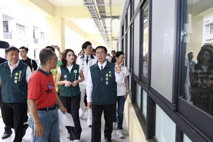 志開實小南北棟校舍全面更新 黃偉哲盼同學們快樂學習...