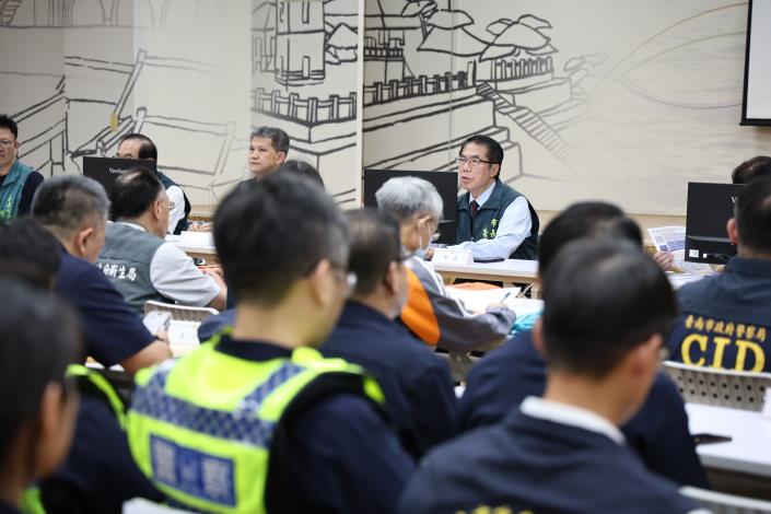 南市115年暑期青春專案啟動 黃偉哲率隊聯合稽查守護青少年安全