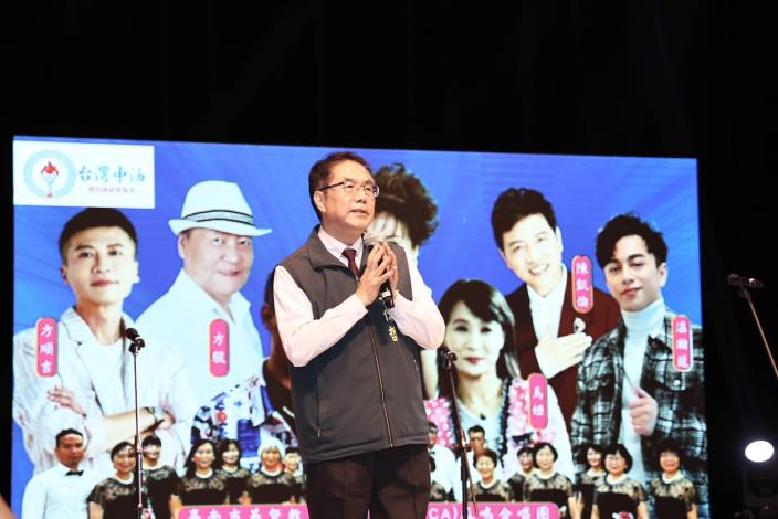 憂鬱症關懷協會舉辦樂齡公益演唱會　黃偉哲獻祝福盼歌聲溫暖大眾