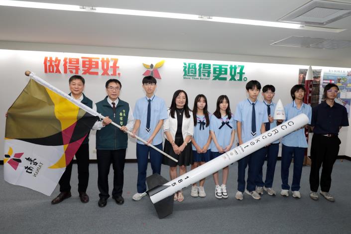 成大、家齊高中挺進台灣盃火箭決賽　黃偉哲勉勵學生勇闖太空科技……