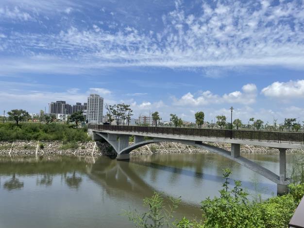 臺南市北安商業區市地重劃工程以行動實踐永續，榮獲2...