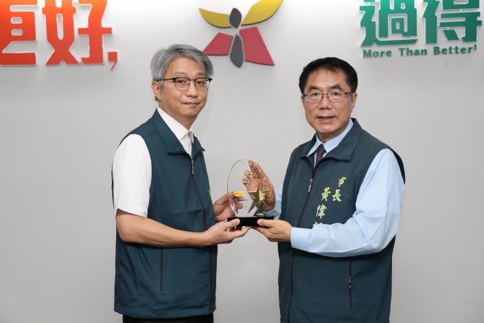 南市府獲資安意識提升獎 黃偉哲:AI時代更要提高資安警覺