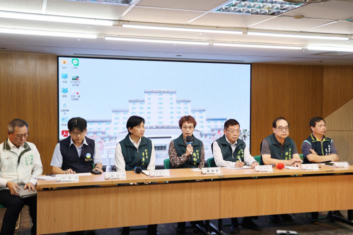 台南安南區空地堆置廢棄物火警　市府召開記者會說明災情及後續處……
