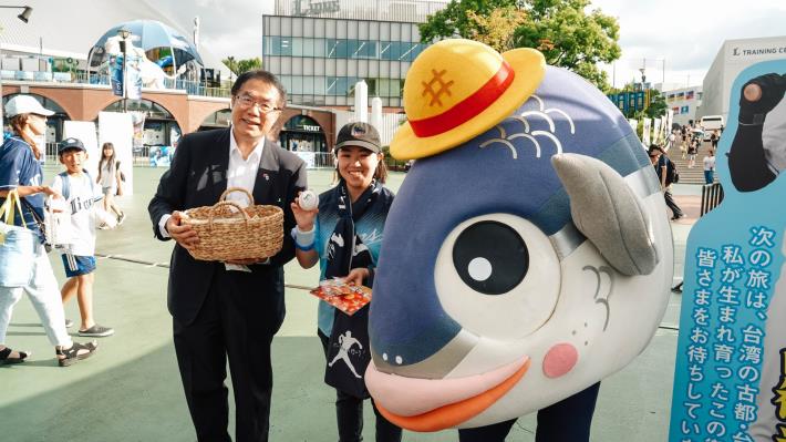 Belluna巨蛋臺南觀光日 黃偉哲市長登板投出一...