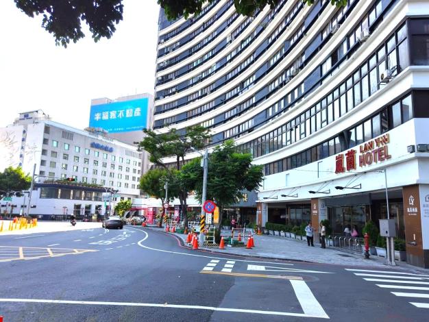 臺南火車站站前改善工程第三階段 9月21日起廣場、人行道陸續施作