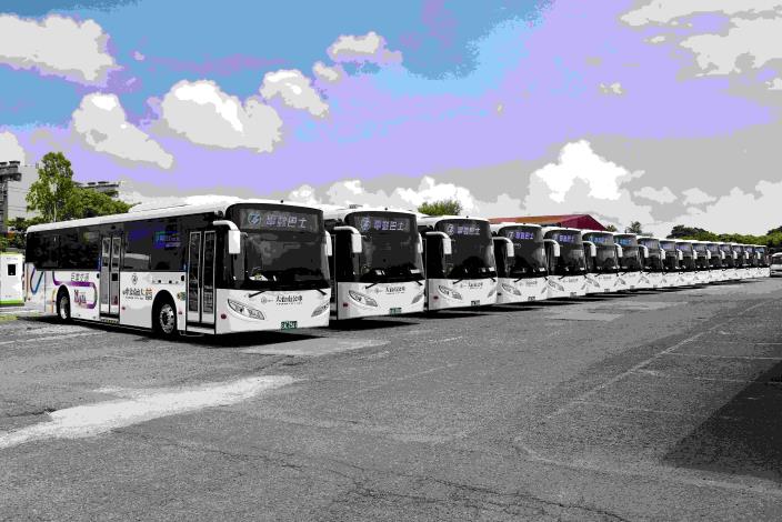 台南再添22輛電動公車 持續朝市區公車全面電動化邁進