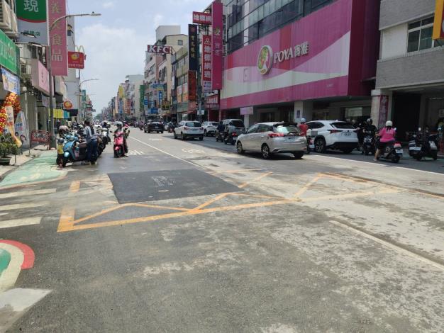 昨前鎮區瑞隆路道路下陷，今午已修復完成恢復通車
