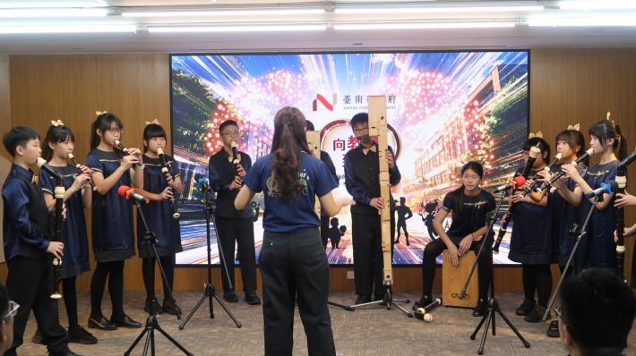 「向教師致敬-師語相伴，點亮我的未來」影片首播溫馨登場  南市……