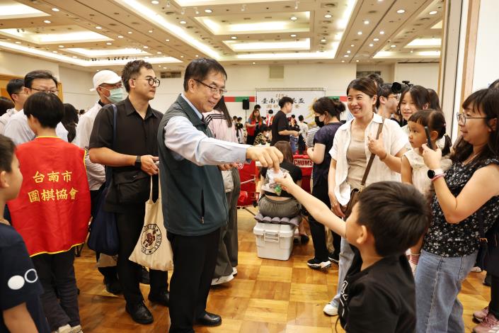 議長盃圍棋錦標賽睽違10年復辦 黃偉哲勉勵棋手發揮實力、以棋益……