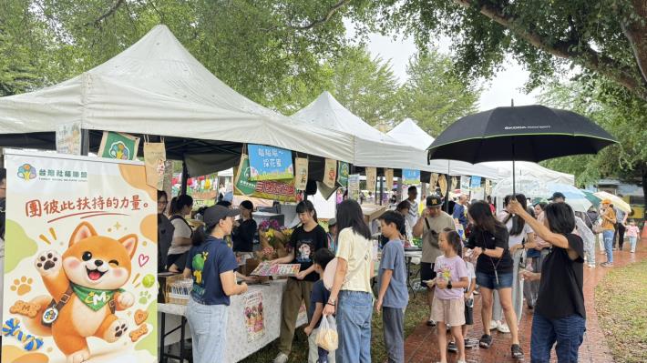臺南甜蜜節結合公益傳遞溫暖、柳營社區展現人文活力！ 德元埤荷……